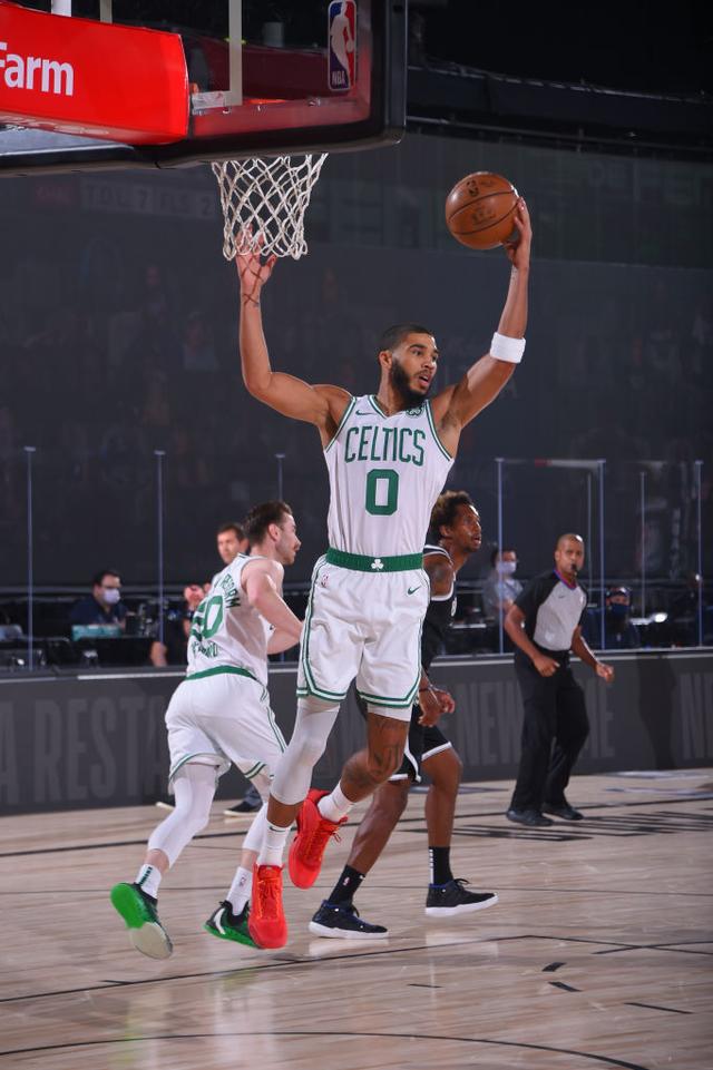 队在各条战 队在各条战